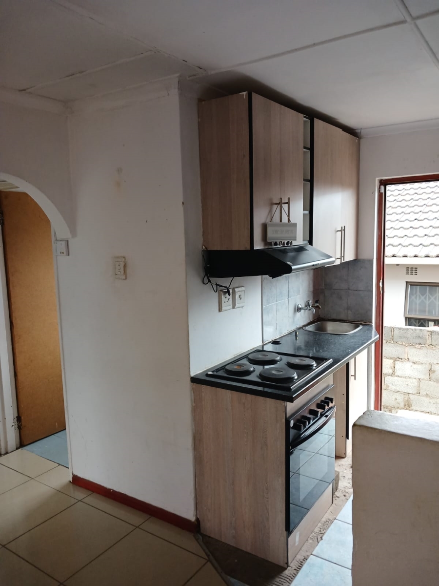 To Let 2 Bedroom Property for Rent in Amalinda North Eastern Cape